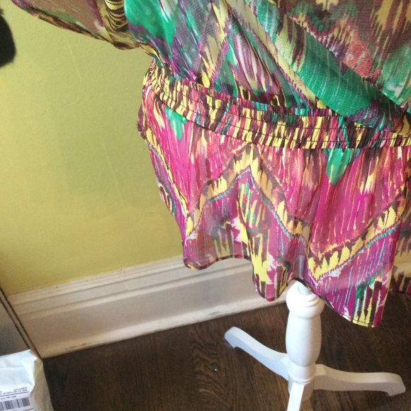 Cute INC Summer Sheer Top size S - Picture 4 of 10